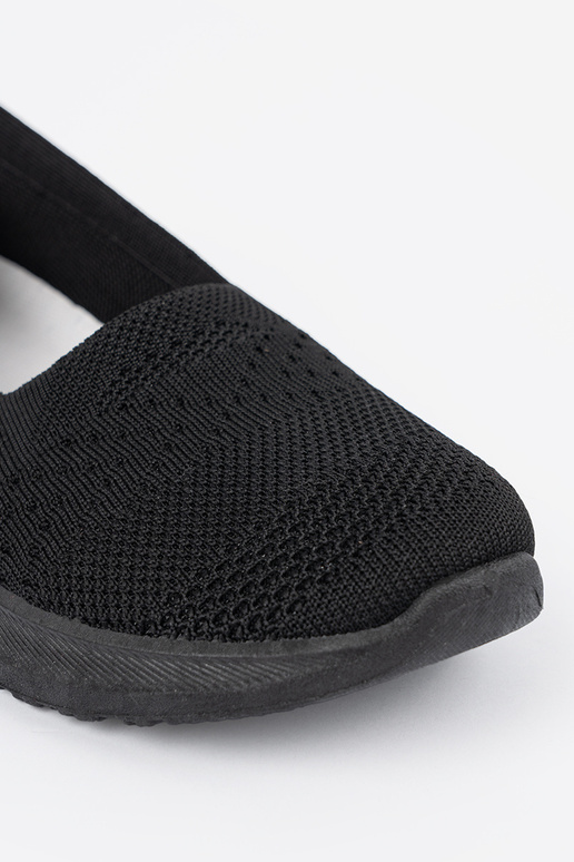 Schwarze Sportschuhe im Slipper-Modell