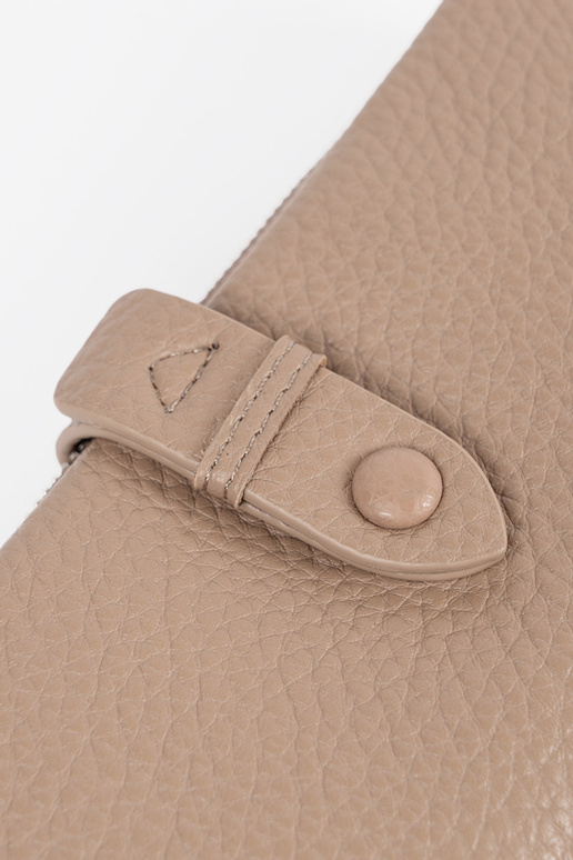 Elfenbeinfarbene Damenbörse mit Fächern Elfenbeinfarbene Damenbörse mit Fächern