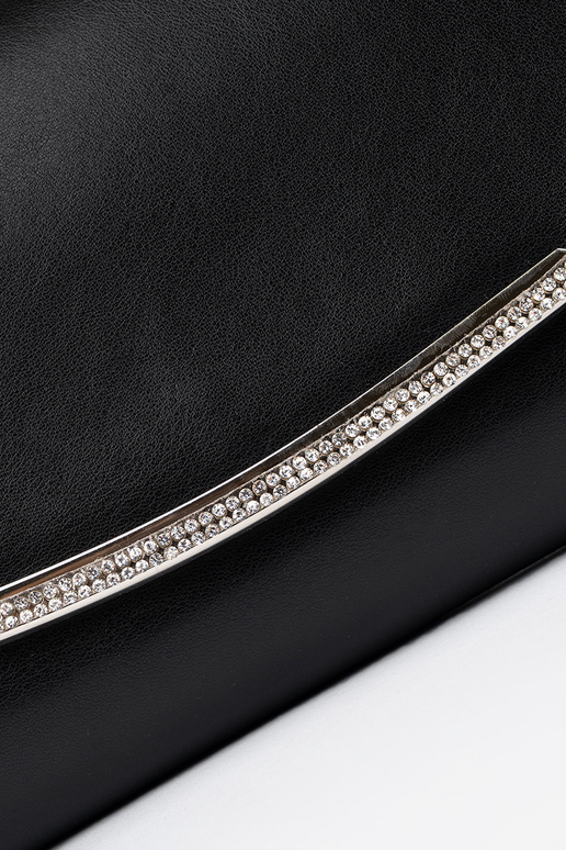 SchZuarz Unterarmtasche mit einer Kette