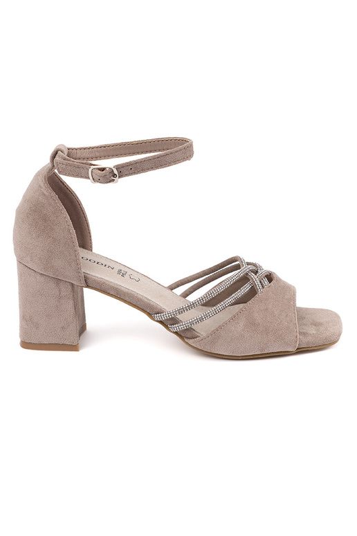 Sandfarbene Wildleder-Damen-Sandalen... Sandfarbene Wildleder-Damen-Sandalen...