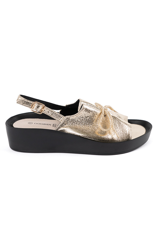 Goldfarbene Damen-Sandalen auf... Goldfarbene Damen-Sandalen auf...