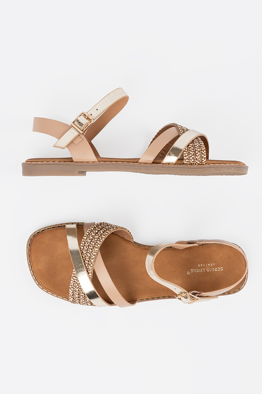 Weiße Damen-Sandalen auf flachem... Weiße Damen-Sandalen auf flachem...