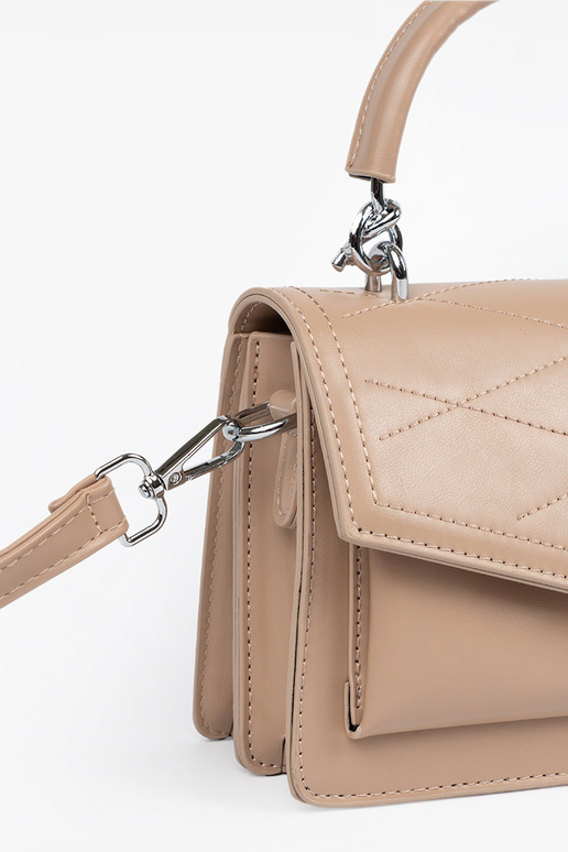 Elfenbeinfarbene kleine elegante...