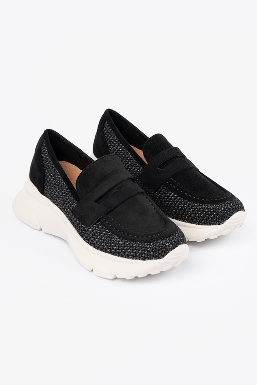 schZuarze Farbe Halbschuhe auf einer...