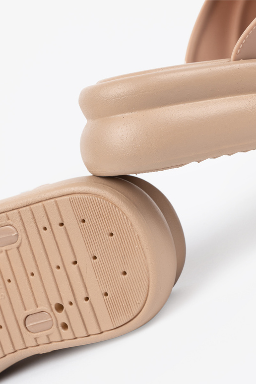 Beige Hausschuhe Frauen mit einer...