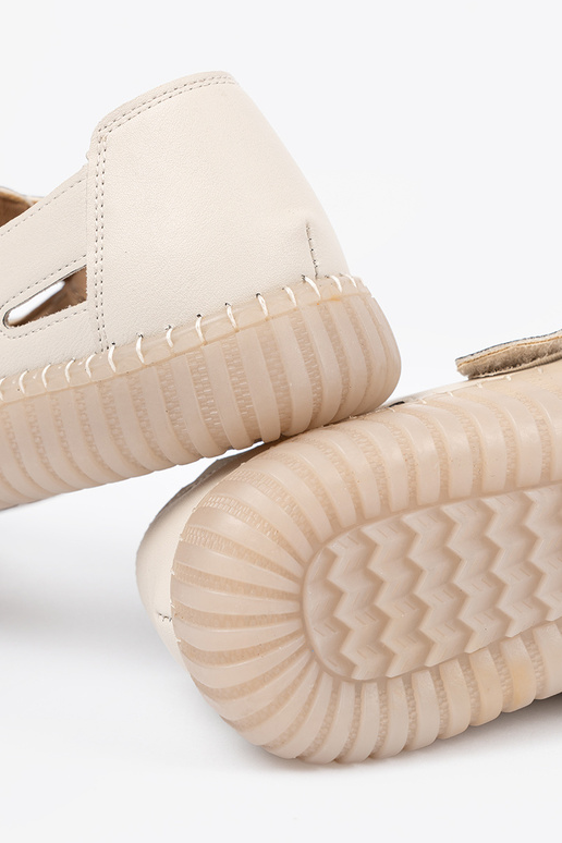 Frauen Schuhe durchbrochen...