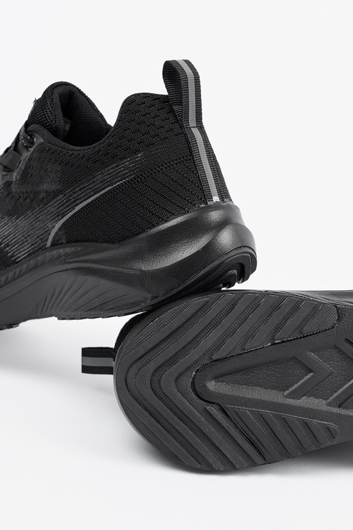 Schwarze Sportschuhe