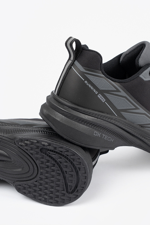 Schwarze Herren-Sportschuhe im... Schwarze Herren-Sportschuhe im...