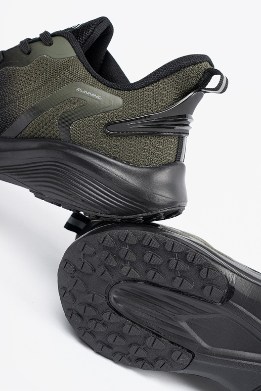 Klassische braune Halbschuhe mit...