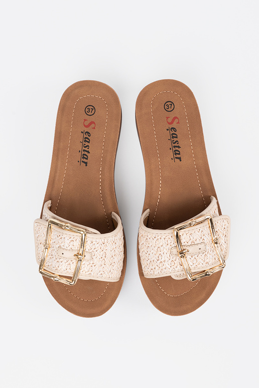 Pantoletten mit goldener Schnalle Pantoletten mit goldener Schnalle