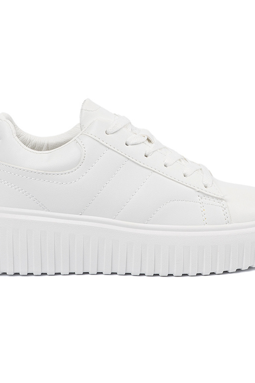 Weiße Sportschuhe im Stil