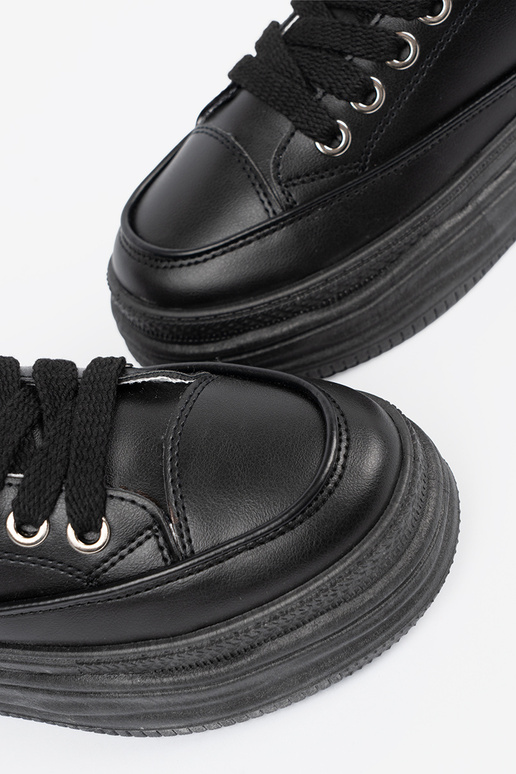 Schwarze Freizeit-Schuhe mit Plateau