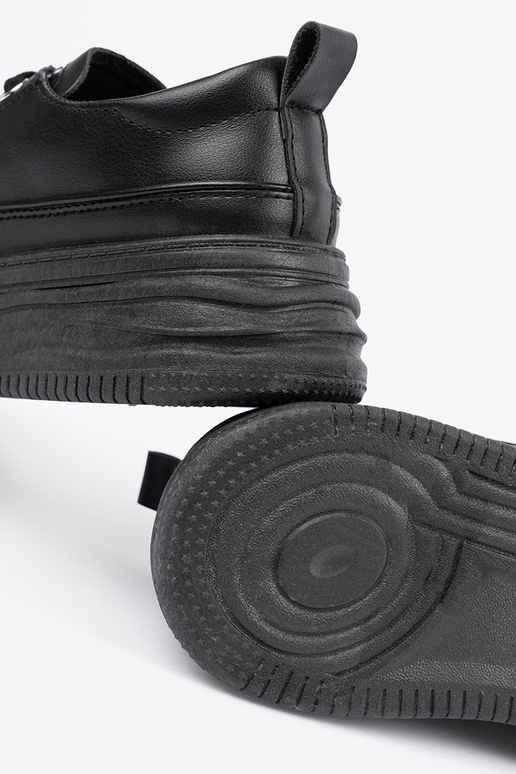 Schwarze Freizeit-Schuhe mit Plateau