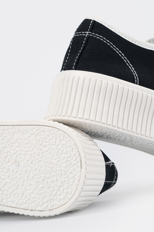 Schwarze Sneakers im Sportstil mit...