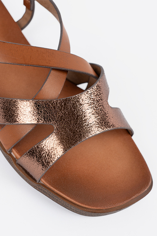 Damen-Sandalen auf weißer Plattform Damen-Sandalen auf weißer Plattform