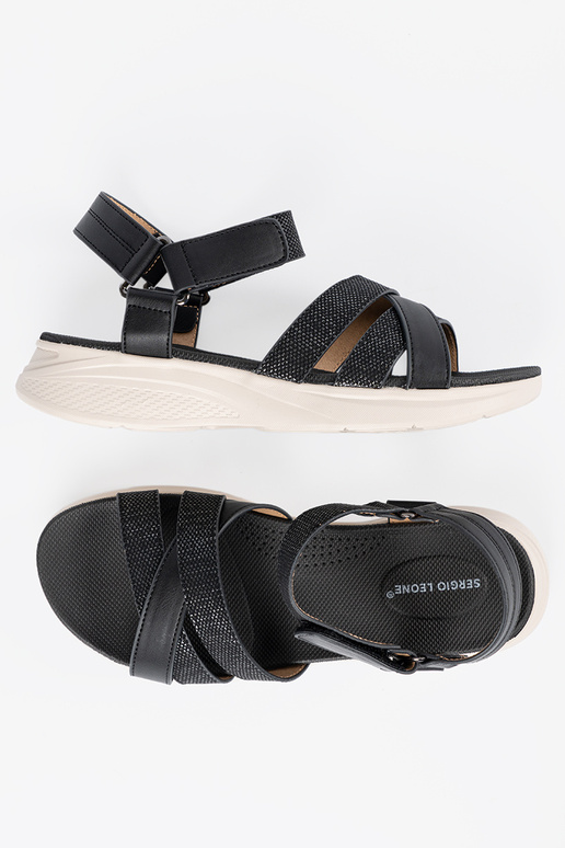 Braune Sandalen auf weißer Plattform Braune Sandalen auf weißer Plattform