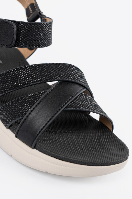 Braune Sandalen auf weißer Plattform Braune Sandalen auf weißer Plattform