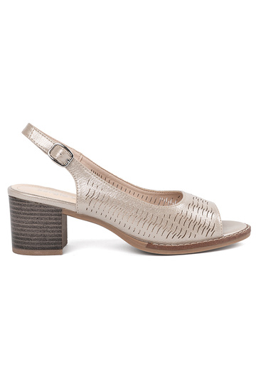 Goldfarbene Damen Schuhe...