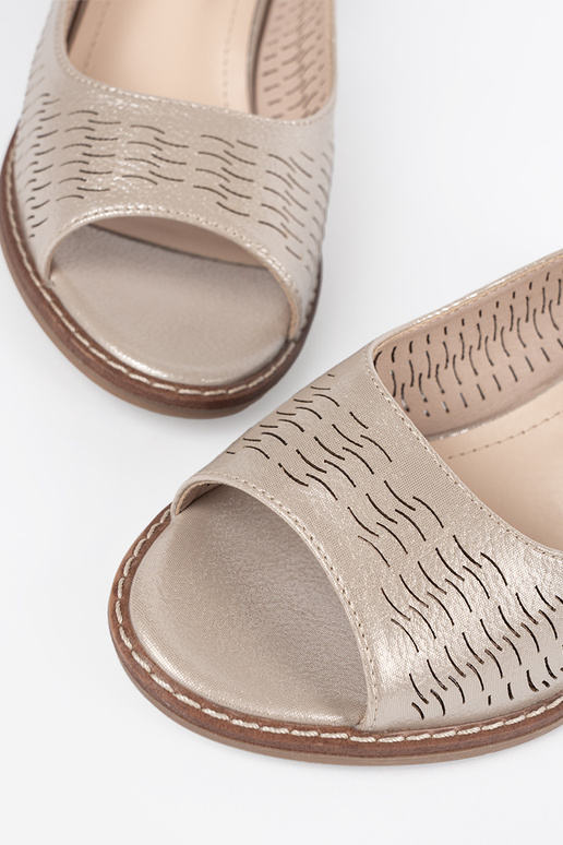 Goldfarbene Damen Schuhe mit...