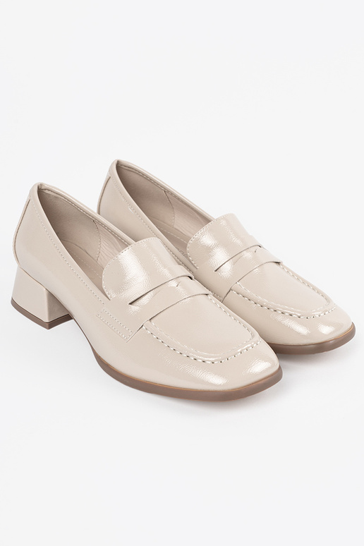 Helle sandfarbene Damen Schuhe im... Helle sandfarbene Damen Schuhe im...