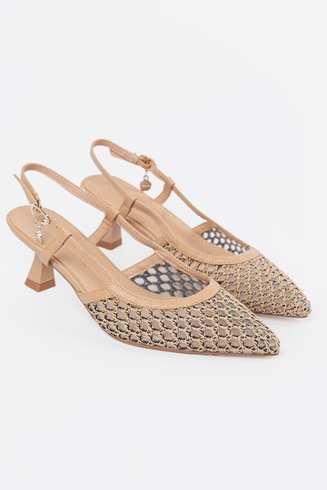 Absatzschuhe mit Lochmuster... 2