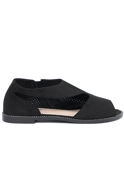 Flache, durchbrochene Sandalen in... Flache, durchbrochene Sandalen in...