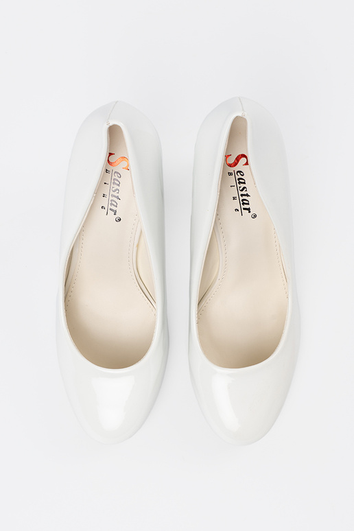 Weiße lackierte High Heels