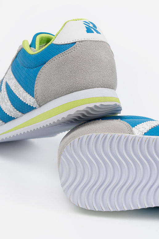 Blau-graue Farbe Sportschuhe