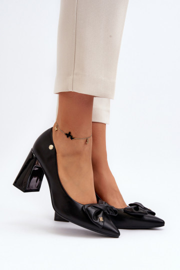 Schuhe mit Absätzen mit Bändern schZuarze Farbe Ariemessa 2