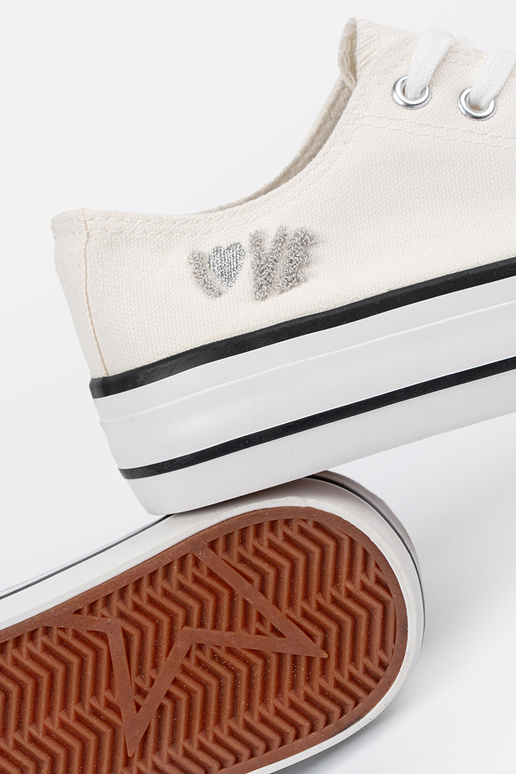lässige Schuhe Zueiße Farbe mit einer Notiz Love lässige Schuhe Zueiße Farbe mit einer Notiz Love