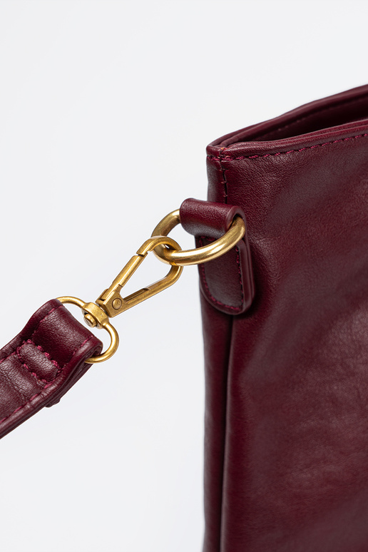 Burgund Handtasche ze goldenmi elementami Burgund Handtasche ze goldenmi elementami