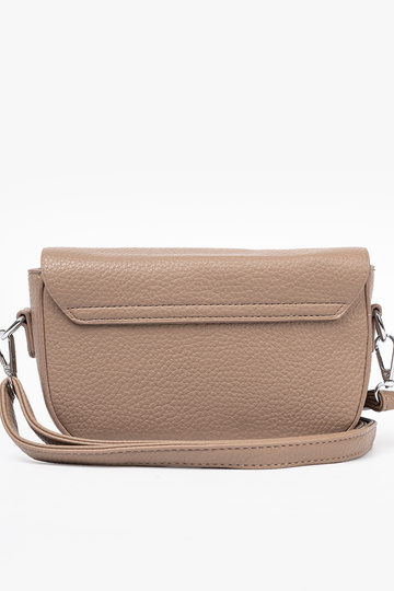 Briefträger mit Herzen Beige