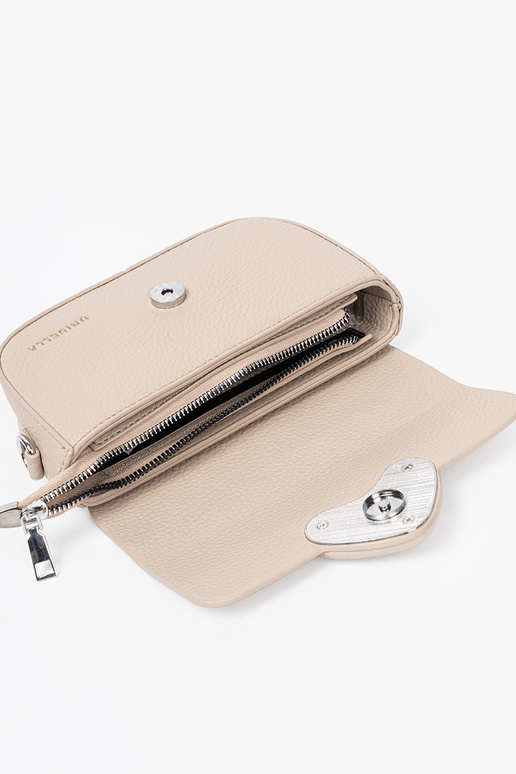 Kleine Damenhandtasche z ozdobnym Herzm Kleine Damenhandtasche z ozdobnym Herzm