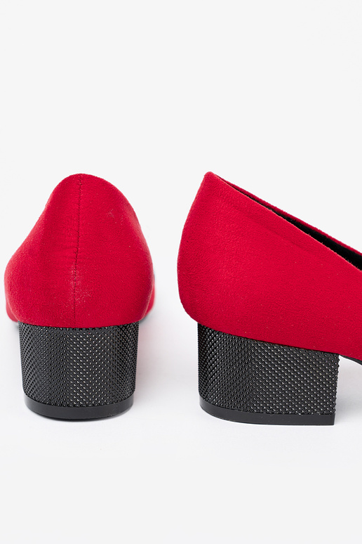 rote Farbe High Heels mit einer Schleife i lakieroZuanym noskiem