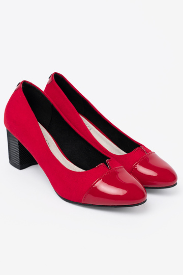 rote Farbe High Heels z lakieroZuanym noskiem