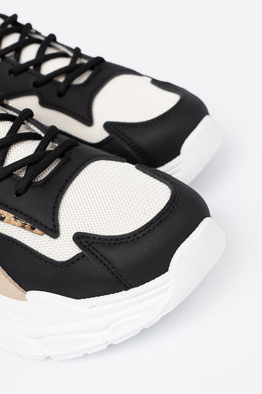 SchZuarz und-Beige Sneakers modellieren Schuhe mit einem massiven Plateau