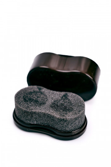 Coccine Ein großer SchuhcremeschZuamm 2