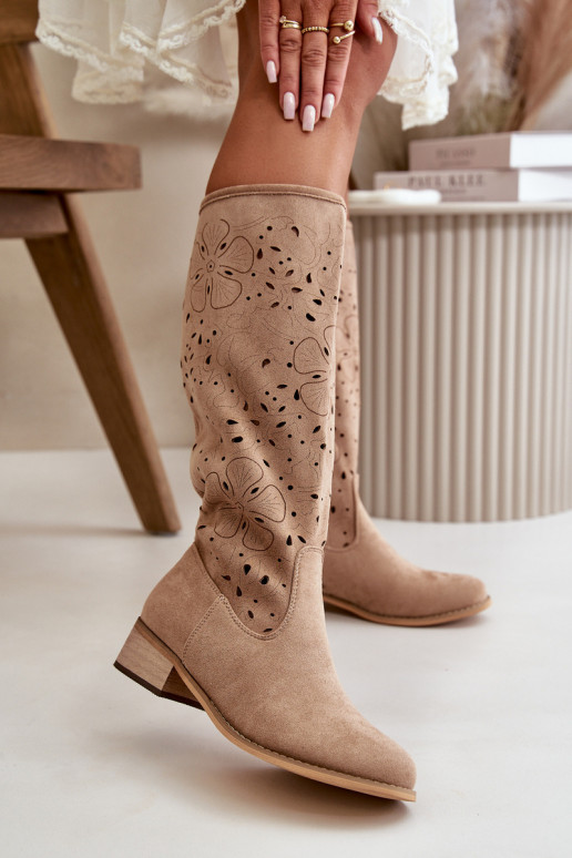 mit durchbrochenen Elementen Damenstiefel Auf niedrigem Absatz aus Öko-INildlederoZue Befestigt Zum Schloss Beige Orchides mit durchbrochenen Elementen Damenstiefel Auf niedrigem Absatz aus Öko-INildlederoZue Befestigt Zum Schloss Beige Orchides