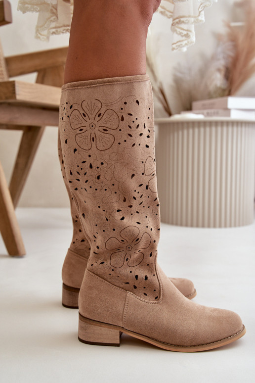 mit durchbrochenen Elementen Damenstiefel Auf niedrigem Absatz aus Öko-INildlederoZue Befestigt Zum Schloss Beige Orchides mit durchbrochenen Elementen Damenstiefel Auf niedrigem Absatz aus Öko-INildlederoZue Befestigt Zum Schloss Beige Orchides