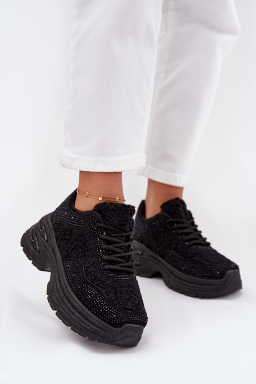 Sneakers Stilvollllschuhe Feminin mit blitzenden Augen und ein Pelzmantel Typu Baranek schZuarze Farbe Zarika