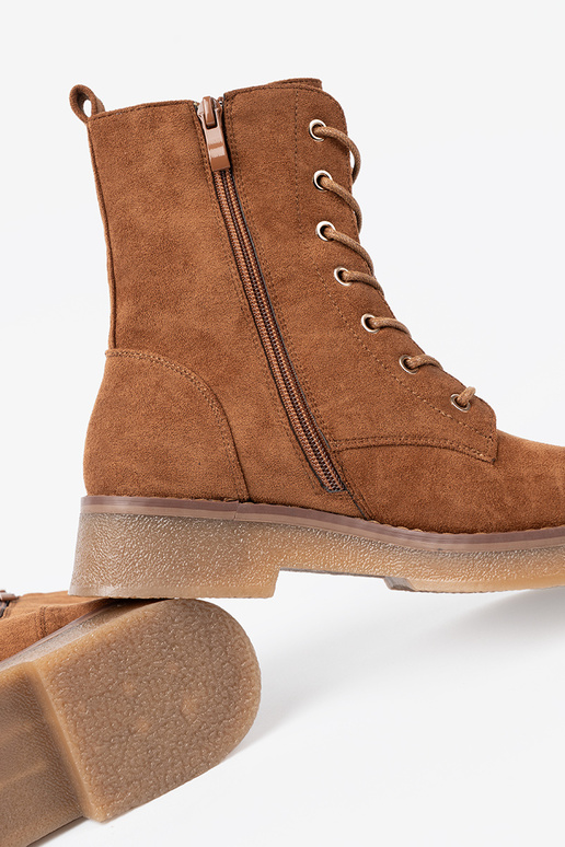 Komfortabel hohe Reitstiefel Zu kolorze karmeloZuym auf flacher Sohle