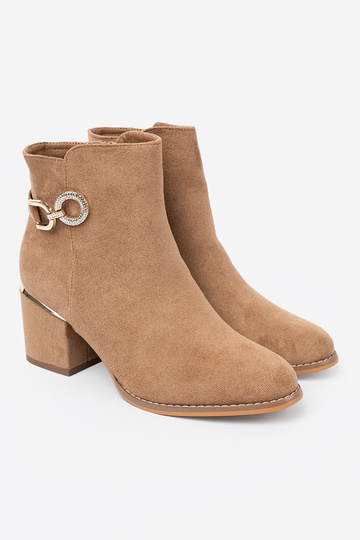 Stilvoll Schuhe Zu odcieniu hellbraunm ze goldenm detalem