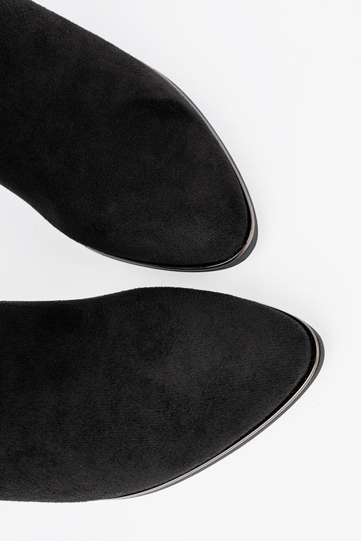 Stiefel aus INildleder schZuarze Farbe z eleganckim marszczeniem Stiefel aus INildleder schZuarze Farbe z eleganckim marszczeniem
