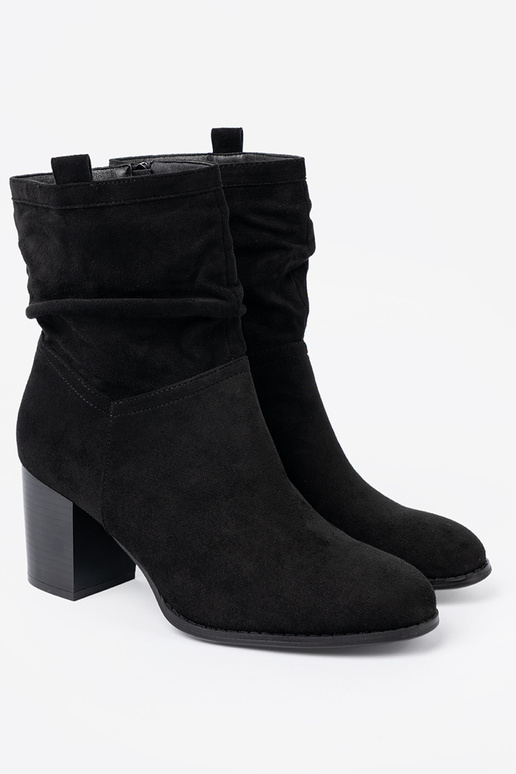schZuarze Farbe aus INildleder Stiefel mit gerüschtem Oberteil schZuarze Farbe aus INildleder Stiefel mit gerüschtem Oberteil
