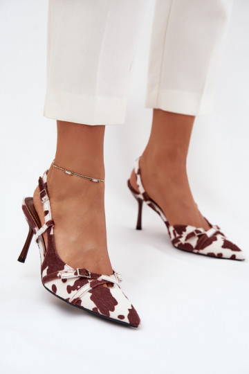 Weiß-braune Schuhe mit offenem Absatz und Riemchen