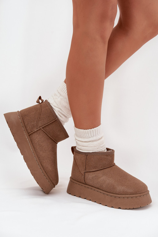 Schwarz-weiße Sportschuhe mit glänzenden silbernen Details