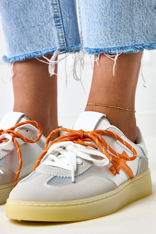 Eriksen Silberne Sneakers mit Plateau... Eriksen Silberne Sneakers mit Plateau...