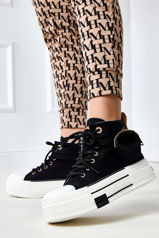 Yaren Schwarze High-Top Sneakers mit...
