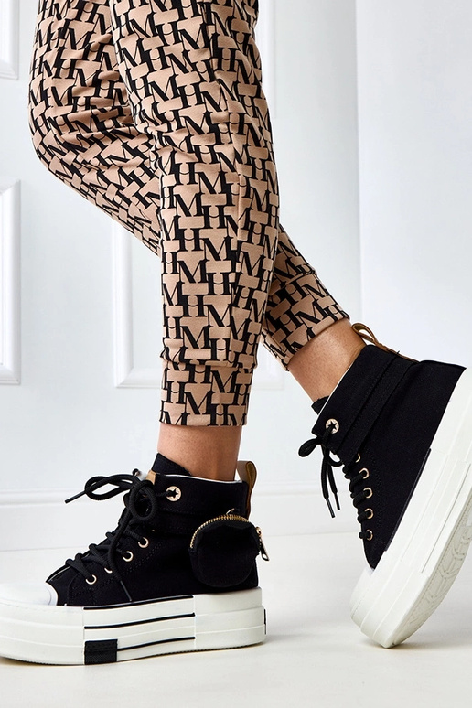 Yaren Schwarze High-Top Sneakers mit...