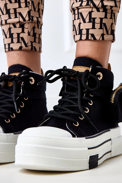 Yaren Schwarze High-Top Sneakers mit...
